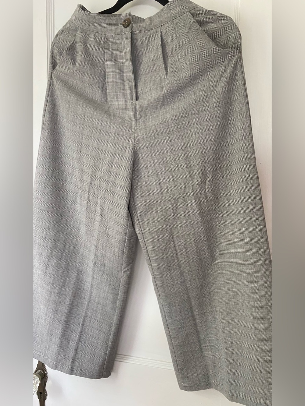 NWOT wide leg cropped pants